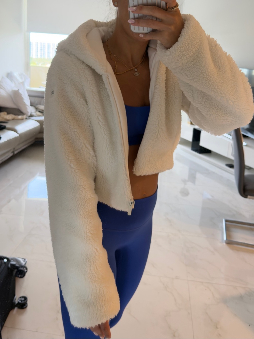 ALO Yoga Cream Sherpa Zip Teddy Jacket - Picture 7 of 8